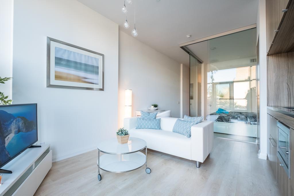 Luxury In Yorkville Toronto Bagian luar foto