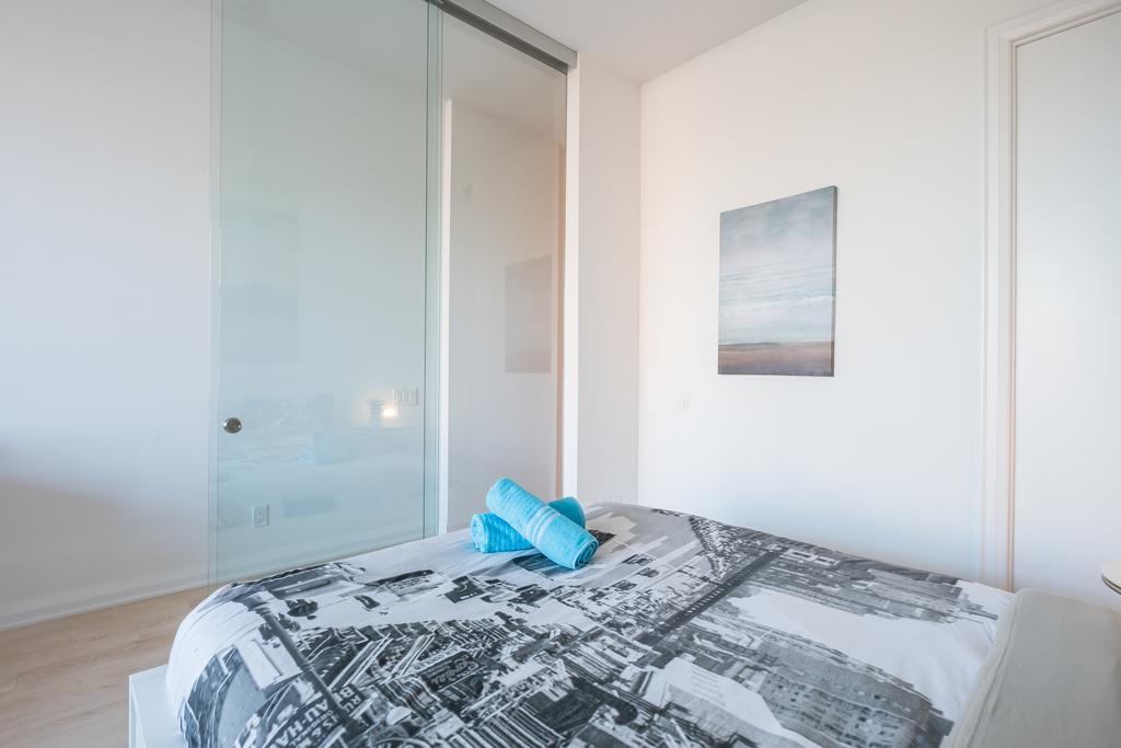 Luxury In Yorkville Toronto Bagian luar foto
