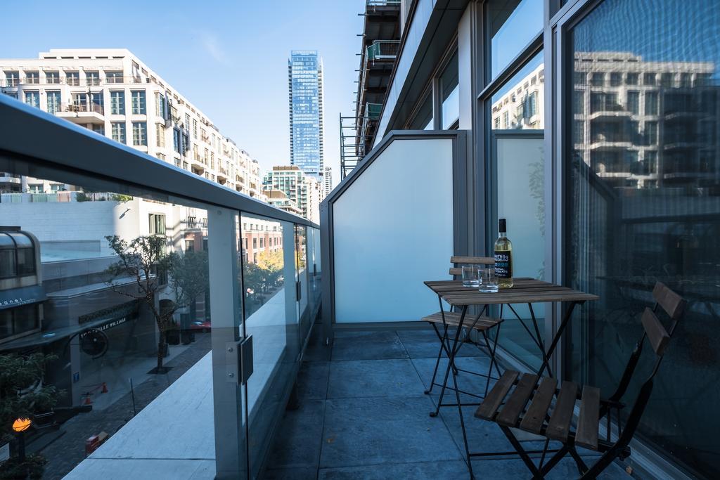 Luxury In Yorkville Toronto Bagian luar foto
