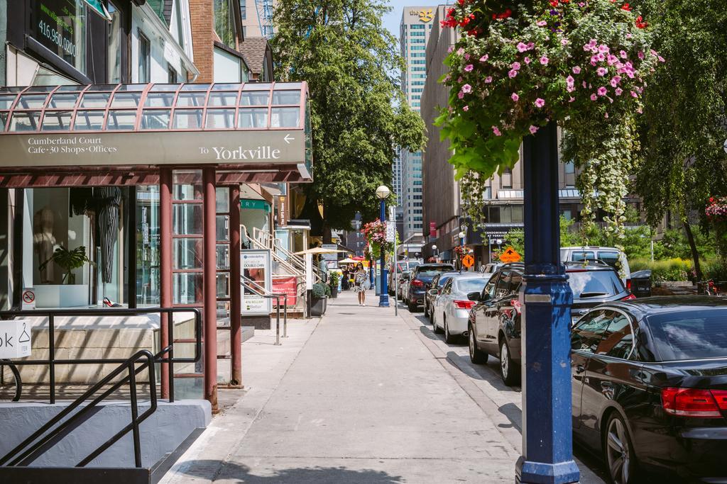Luxury In Yorkville Toronto Bagian luar foto