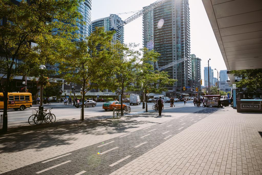Luxury In Yorkville Toronto Bagian luar foto
