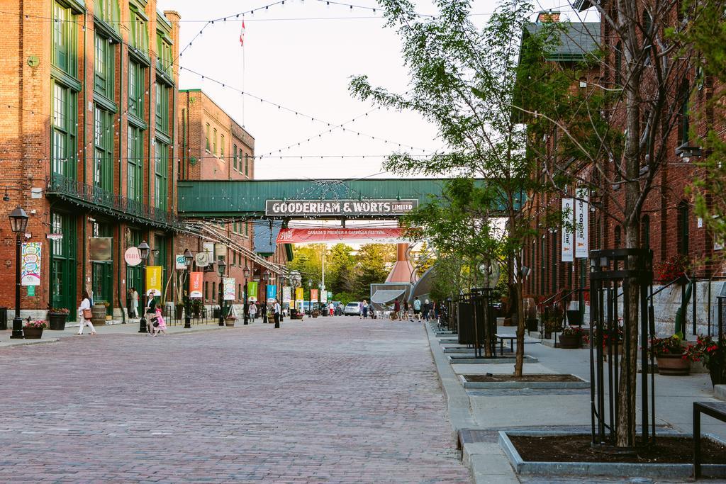 Luxury In Yorkville Toronto Bagian luar foto