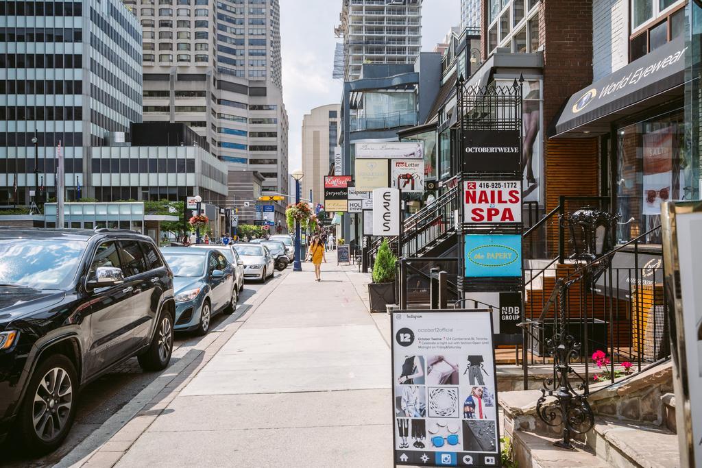 Luxury In Yorkville Toronto Bagian luar foto
