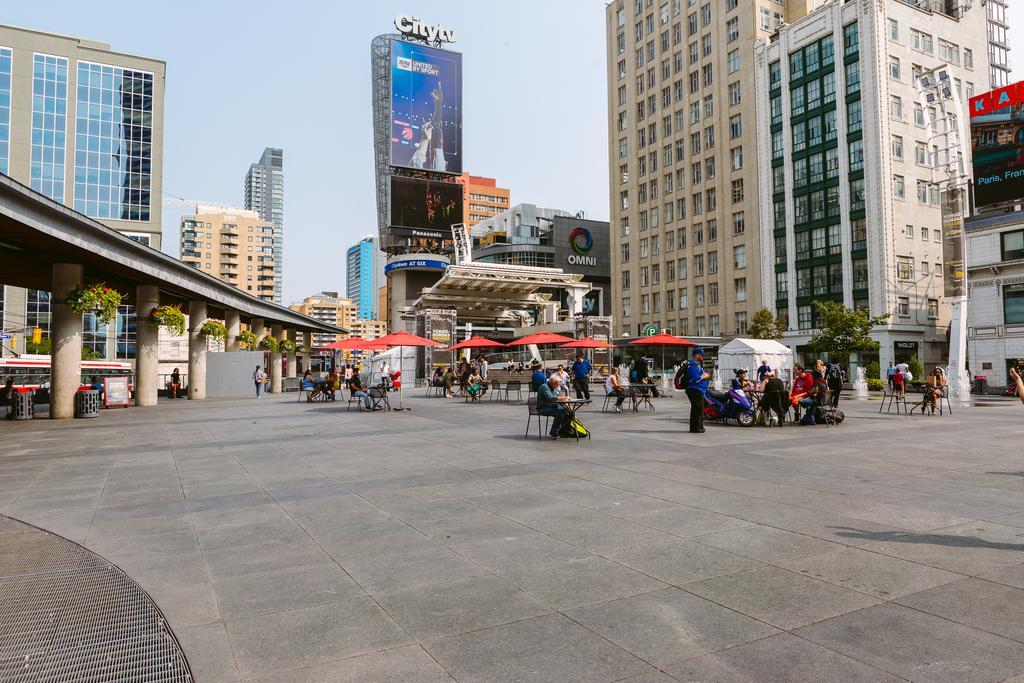 Luxury In Yorkville Toronto Bagian luar foto